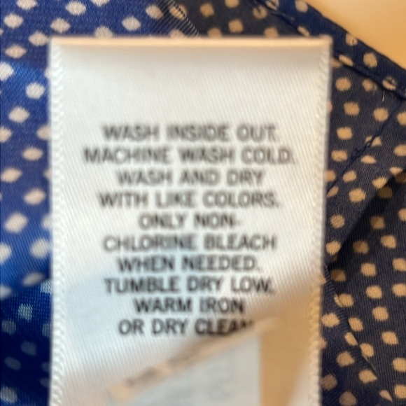 💙BANANA REPUBLIC BLUE & WHITE RUFFLE SHORT SLEEVE TOP SIZE SMALL💙 - Picture 14 of 14